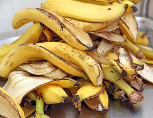 Kreatywne i ekologiczne wykorzystanie skórki od banana w domu